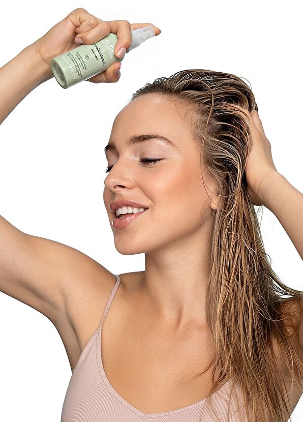 Aveda Pure Abundance Volumizing Hair -Spray